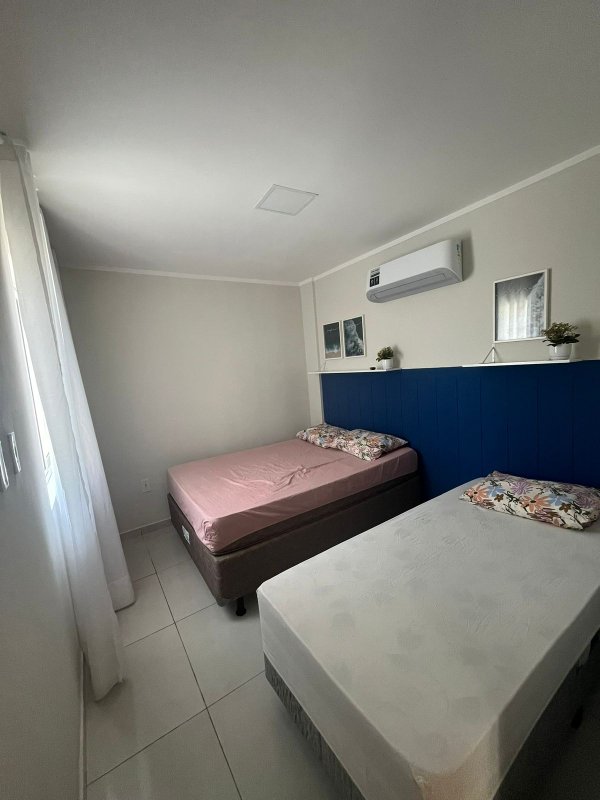 3 quartos (3 suítes), 150m². 2 vagas de garagem Porteira fechada Rua São José do Pontal Tamandaré - 