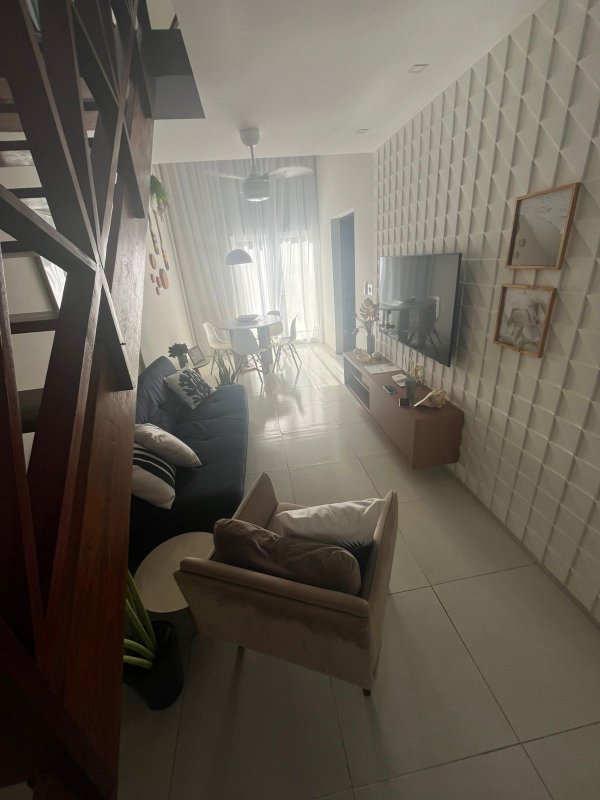 3 quartos (3 suítes), 150m². 2 vagas de garagem Porteira fechada Rua São José do Pontal Tamandaré - 