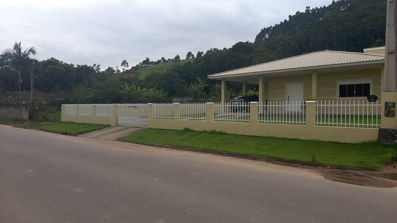 Casa de alvenaria no bairro Timbé em tijucas SC Rua Geral Tijucas - 