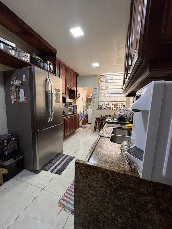 Duplex amplo em Copacabana – 230m², 4 quartos, 2 suítes  Rio de Janeiro - 