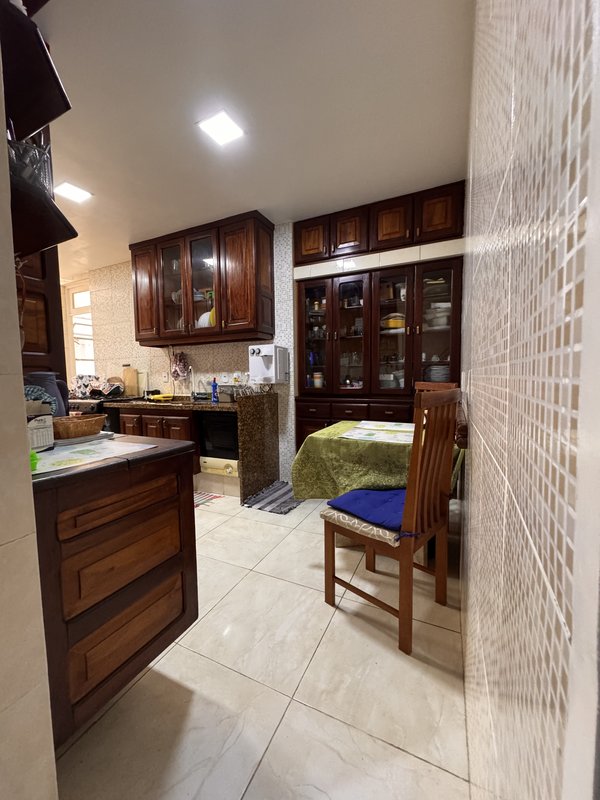 Duplex amplo em Copacabana – 230m², 4 quartos, 2 suítes  Rio de Janeiro - 