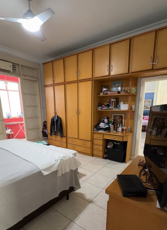 Duplex amplo em Copacabana – 230m², 4 quartos, 2 suítes  Rio de Janeiro - 