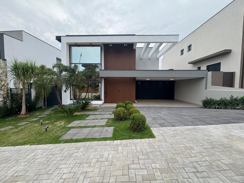 Linda Residência no Condomínio Arborais – Alphaville Campinas Avenida Marcelo Fiolo Pupo de Campos Ferreira Campinas - 