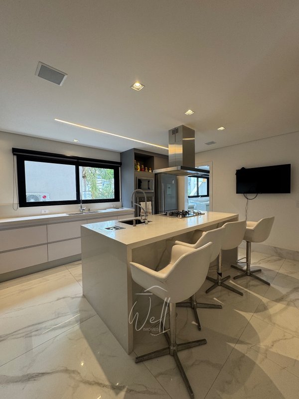 Mansão mobiliada de esquina  no Condomínio Swiss Park 561m2 - 05 suítes - 09 vagas Avenida Omar Daibert São Bernardo do Campo - 