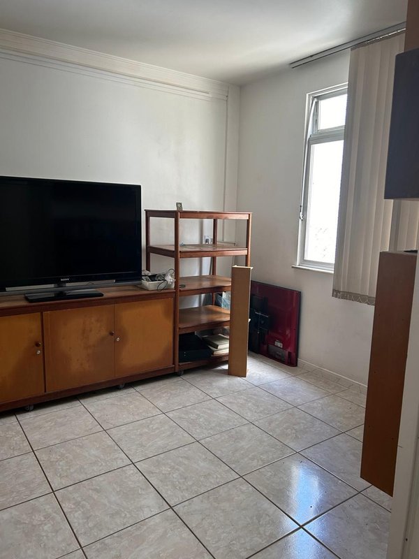 APARTAMENTO 3 QUARTOS 2 SUÍTES VARANDA NASCENTE GARAGEM ELEVADOR À VENDA NA GRAÇA! Avenida Princesa Leopoldina Salvador - 