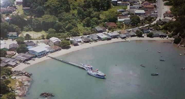 Prédio Comercial e Residencial na praia de Caieira do norte Governador Celso ramos SC Rua Nicolau moura de Carvalho  Governador Celso Ramos - 