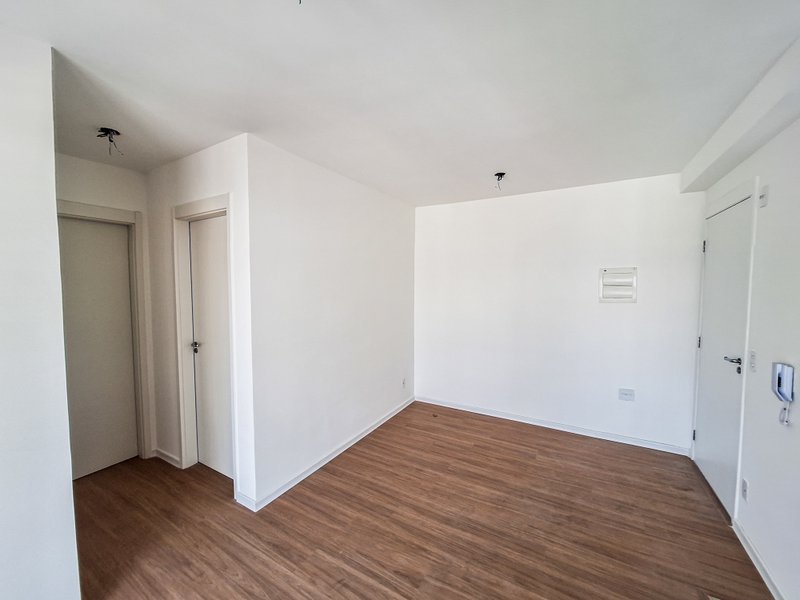 VENDO APARTAMENTO 45M2 - 2 QUARTOS - CONDOMÍNIO COMPLETO - NOVO! Rua Guaicurus São Paulo - 