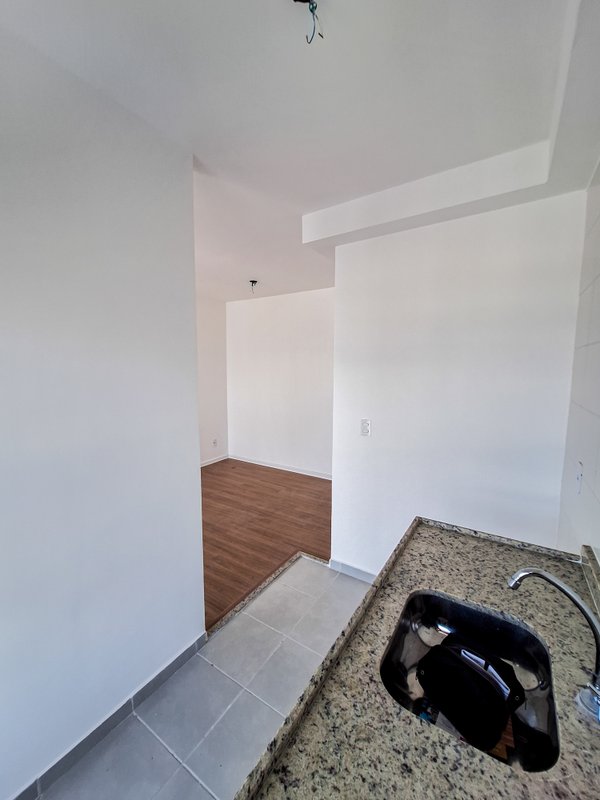 VENDO APARTAMENTO 45M2 - 2 QUARTOS - CONDOMÍNIO COMPLETO - NOVO! Rua Guaicurus São Paulo - 