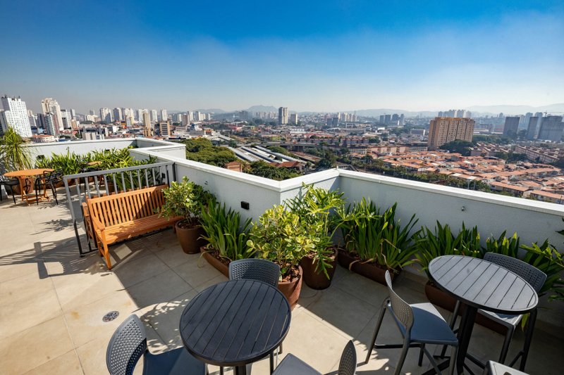 VENDO APARTAMENTO 45M2 - 2 QUARTOS - CONDOMÍNIO COMPLETO - NOVO! Rua Guaicurus São Paulo - 