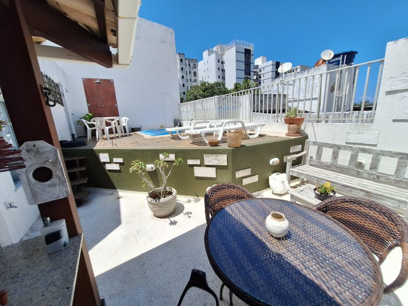 APARTAMENTO COBERTURA 3 QUARTOS 2 SUÍTES PISCINA 2 GARAGENS REFORMADO VENDA RIO VERMELHO! Rua Maragogipe Salvador - 