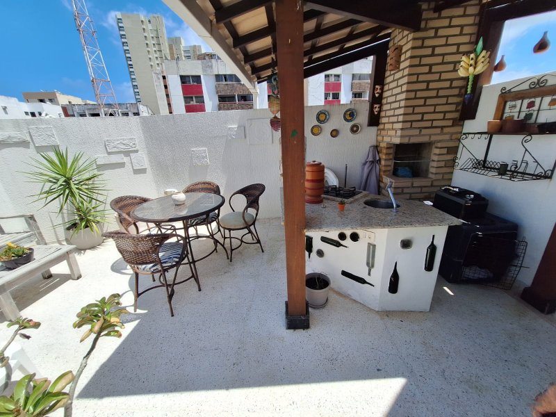 APARTAMENTO COBERTURA 3 QUARTOS 2 SUÍTES PISCINA 2 GARAGENS REFORMADO VENDA RIO VERMELHO! Rua Maragogipe Salvador - 