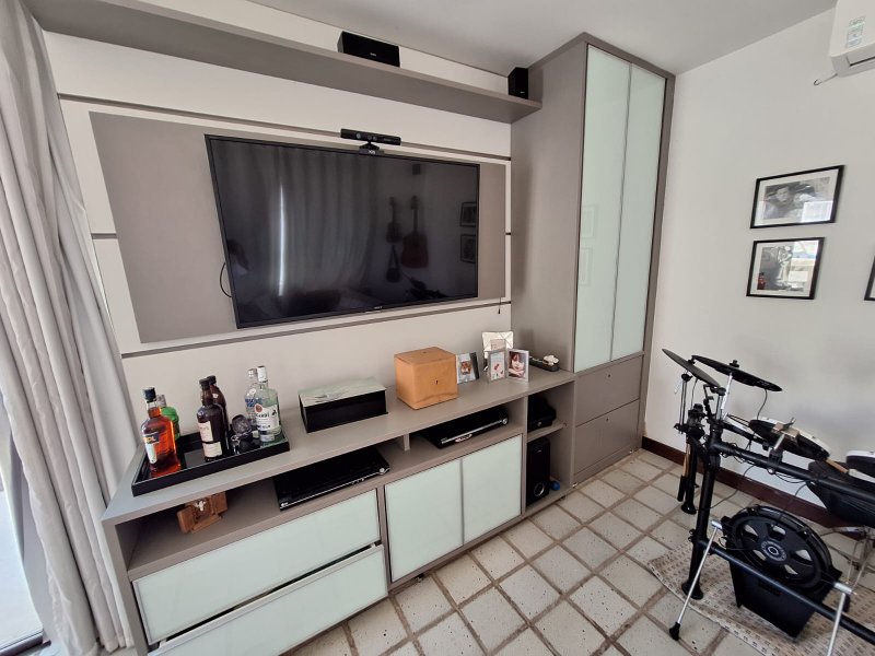 APARTAMENTO COBERTURA 3 QUARTOS 2 SUÍTES PISCINA 2 GARAGENS REFORMADO VENDA RIO VERMELHO! Rua Maragogipe Salvador - 