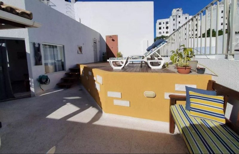 APARTAMENTO COBERTURA 3 QUARTOS 2 SUÍTES PISCINA 2 GARAGENS REFORMADO VENDA RIO VERMELHO! Rua Maragogipe Salvador - 