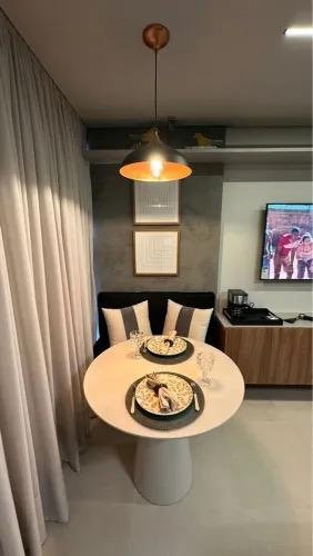 STUDIO MOBILIADO PARA LOCAÇÃO EM ONDINA FINAMENTE DECORADO COM INFRAESTRUTURA  ANDAR ALTO Avenida Oceânica Salvador - 