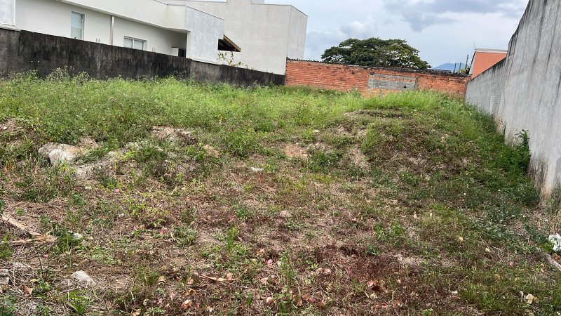 🏡 Terreno à Venda – Pontal Santa Marina  Caraguatatuba - 
