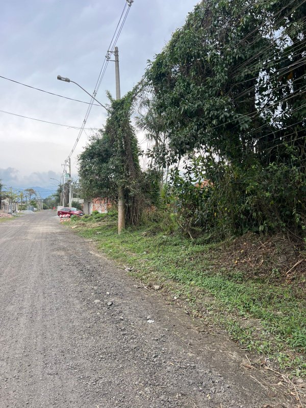🏡 Terreno à Venda— GOLFINHO  Caraguatatuba - 