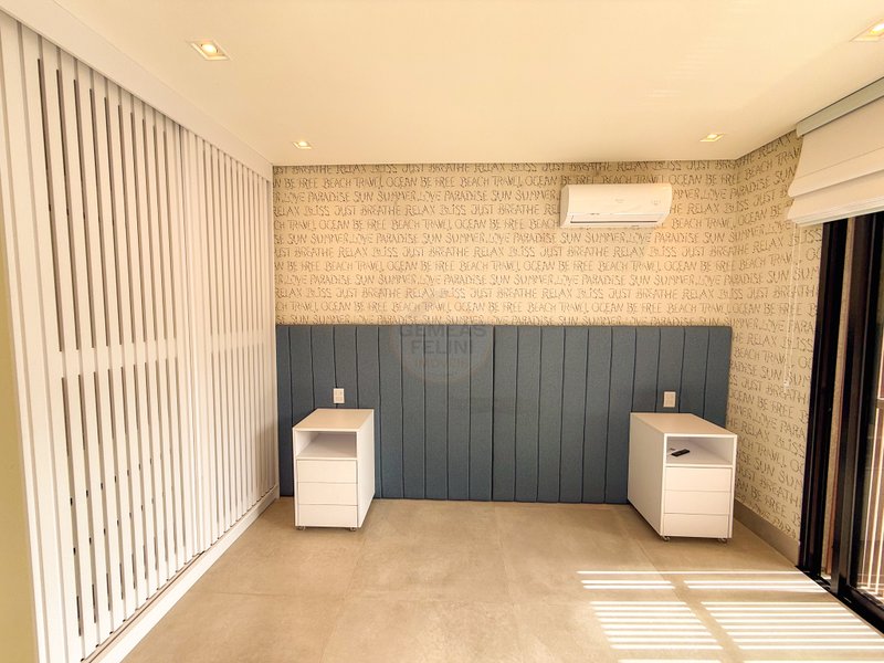 Casa em Condomínio na Praia de Juquehy - À VENDA  São Sebastião - 