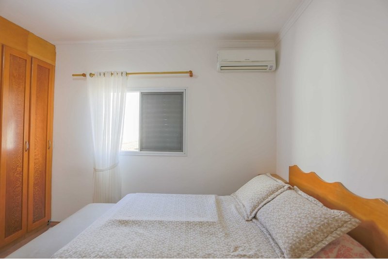 Casa à VENDA - 222m - R$ 1.220.000 - 3 Suites - Cond. Villa dos Inglezes - Sorocaba SP Rua Bruno Biagioni Sorocaba - 