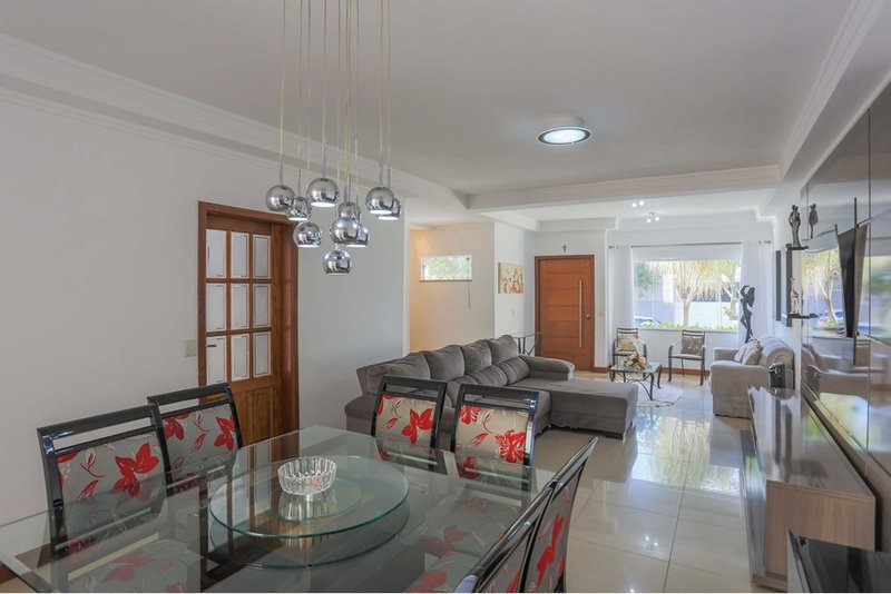 Casa à VENDA - 222m - R$ 1.220.000 - 3 Suites - Cond. Villa dos Inglezes - Sorocaba SP Rua Bruno Biagioni Sorocaba - 