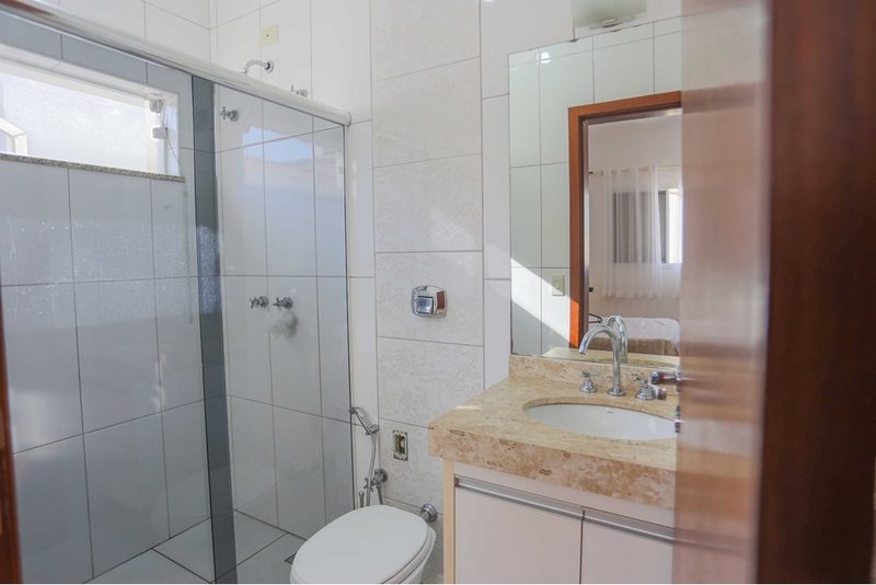 Casa à VENDA - 222m - R$ 1.220.000 - 3 Suites - Cond. Villa dos Inglezes - Sorocaba SP Rua Bruno Biagioni Sorocaba - 