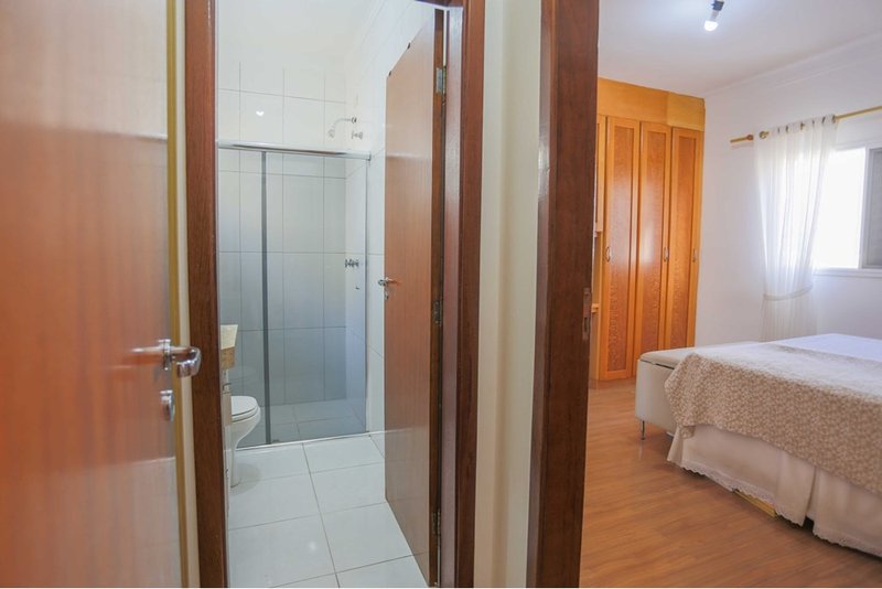 Casa à VENDA - 222m - R$ 1.220.000 - 3 Suites - Cond. Villa dos Inglezes - Sorocaba SP Rua Bruno Biagioni Sorocaba - 