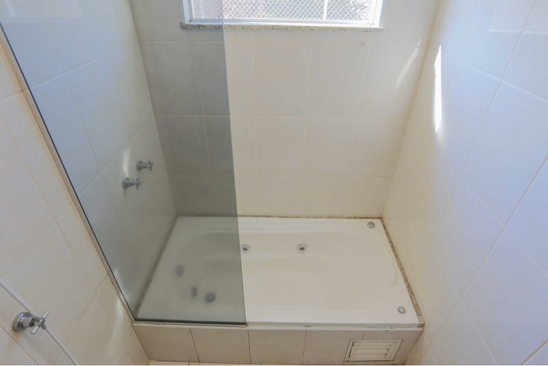 Casa à VENDA - 222m - R$ 1.220.000 - 3 Suites - Cond. Villa dos Inglezes - Sorocaba SP Rua Bruno Biagioni Sorocaba - 