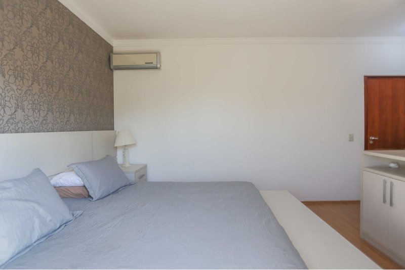 Casa à VENDA - 222m - R$ 1.220.000 - 3 Suites - Cond. Villa dos Inglezes - Sorocaba SP Rua Bruno Biagioni Sorocaba - 