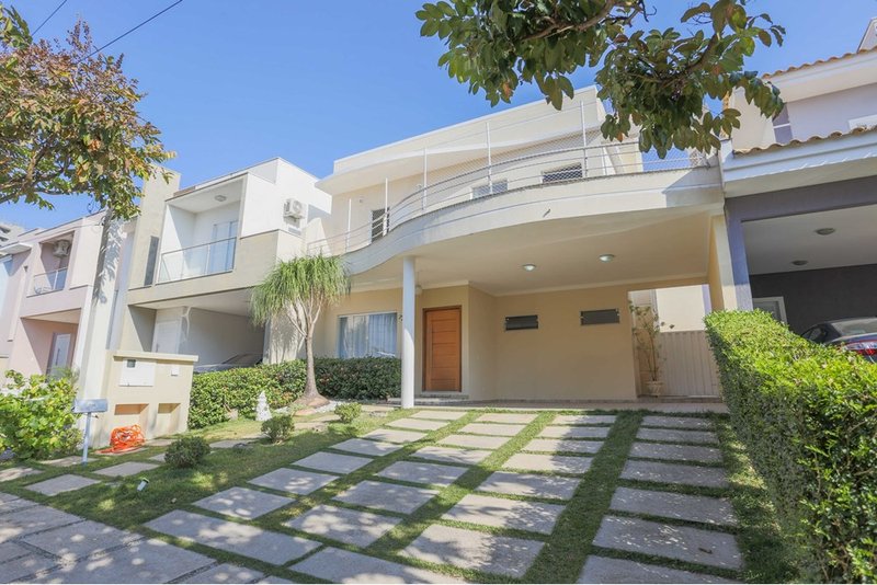 Casa à VENDA - 222m - R$ 1.220.000 - 3 Suites - Cond. Villa dos Inglezes - Sorocaba SP Rua Bruno Biagioni Sorocaba - 