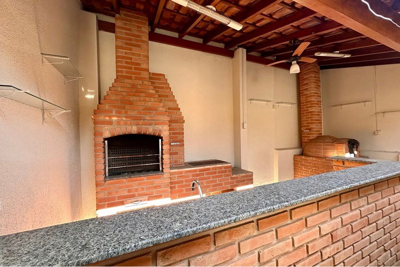 Casa à venda - 114m - R$ 330.000 - 2 Dorm. e área gourmet - Vila Hortência em Sorocaba SP Rua Fernão Salles Sorocaba - 