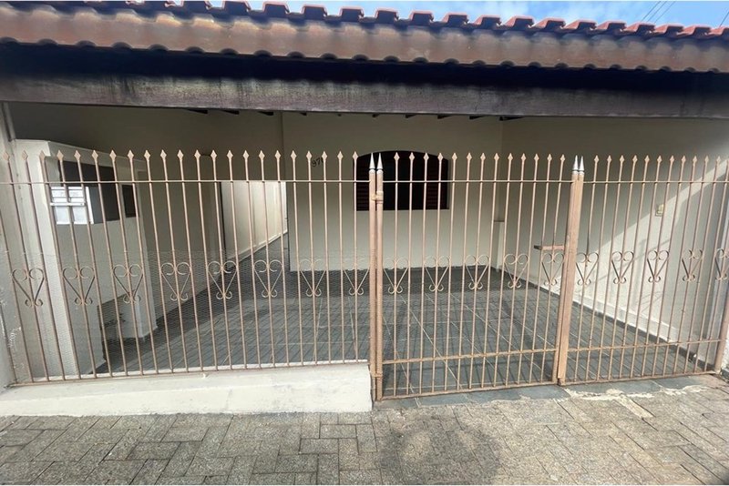 Casa à venda - 114m - R$ 330.000 - 2 Dorm. e área gourmet - Vila Hortência em Sorocaba SP Rua Fernão Salles Sorocaba - 