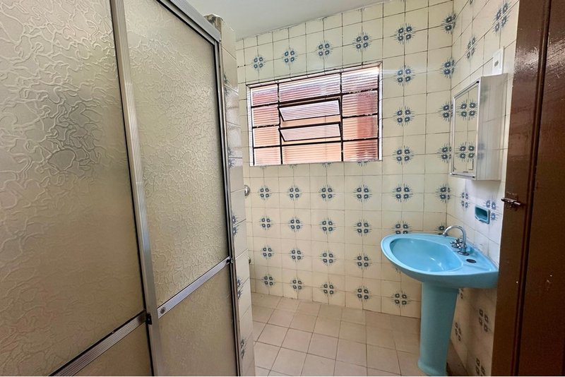 Casa à venda - 114m - R$ 330.000 - 2 Dorm. e área gourmet - Vila Hortência em Sorocaba SP Rua Fernão Salles Sorocaba - 