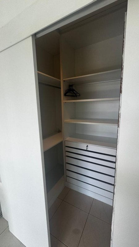APARTAMENTO QUARTO E SALA VARANDA NASCENTE GARAGEM ELEVADOR PISCINA ACADEM À VENDA ARMAÇÃO Rua Anquises Reis Salvador - 