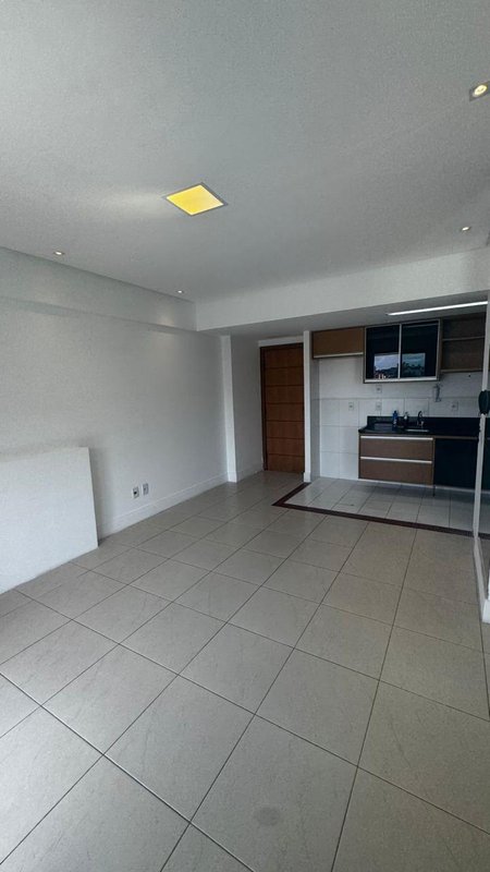 APARTAMENTO QUARTO E SALA VARANDA NASCENTE GARAGEM ELEVADOR PISCINA ACADEM À VENDA ARMAÇÃO Rua Anquises Reis Salvador - 