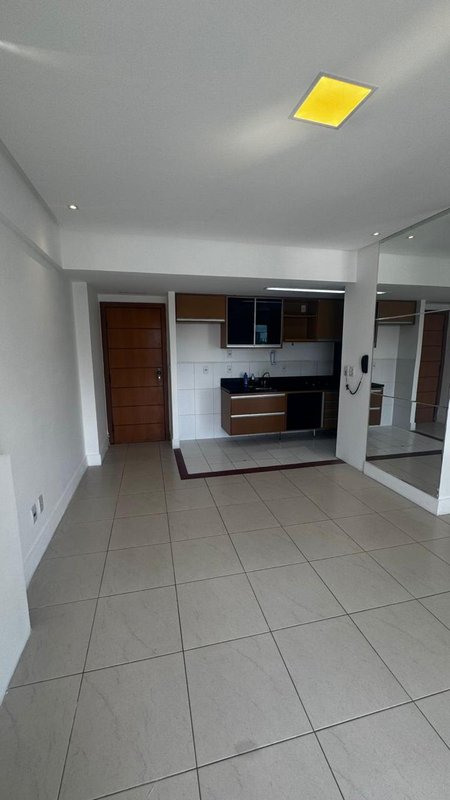 APARTAMENTO QUARTO E SALA VARANDA NASCENTE GARAGEM ELEVADOR PISCINA ACADEM À VENDA ARMAÇÃO Rua Anquises Reis Salvador - 