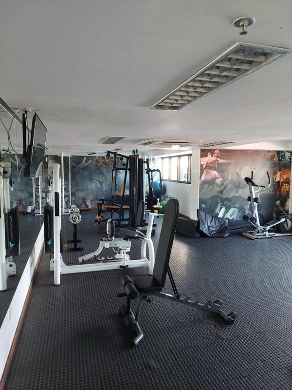 APARTAMENTO QUARTO E SALA VARANDA NASCENTE GARAGEM ELEVADOR PISCINA ACADEM À VENDA ARMAÇÃO Rua Anquises Reis Salvador - 