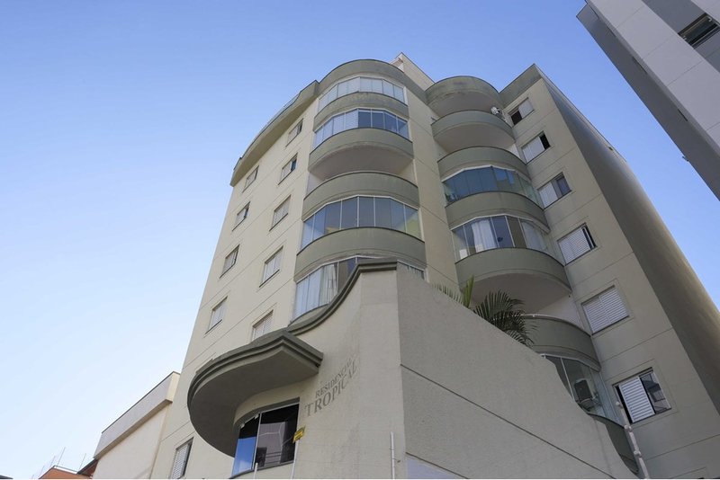 Apartamento à venda, 78m - 2 Dorm. 1 Suite - R$ 460.000 - Residencial Tropical - Sorocaba Rua Francisco Rodrigues Sorocaba - 