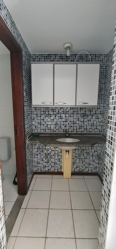 APARTAMENTO QUARTO E SALA VARANDA GARAGEM ELEVADOR PORTARIA 24H À VENDA NA BARRA! Rua Cesar Zama Salvador - 