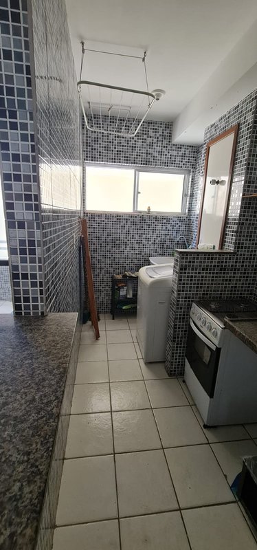 APARTAMENTO QUARTO E SALA VARANDA GARAGEM ELEVADOR PORTARIA 24H À VENDA NA BARRA! Rua Cesar Zama Salvador - 