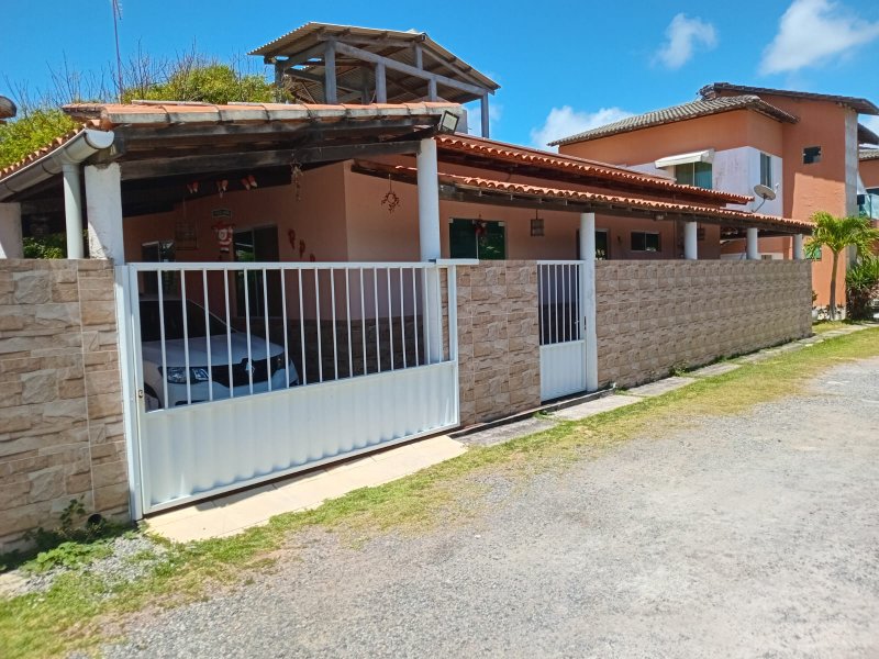 Casa à venda com 2 suítes há apenas 150 Mtrs da Praia de Jauá Rua Rio de Janeiro Camaçari - 