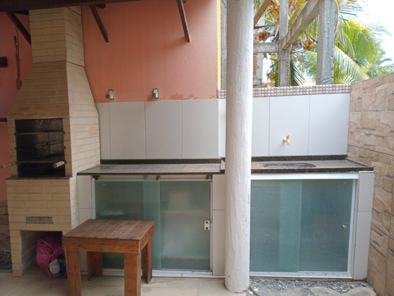 Casa à venda com 2 suítes há apenas 150 Mtrs da Praia de Jauá Rua Rio de Janeiro Camaçari - 