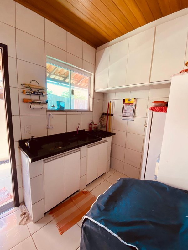 Casa à venda com 2 suítes há apenas 150 Mtrs da Praia de Jauá Rua Rio de Janeiro Camaçari - 