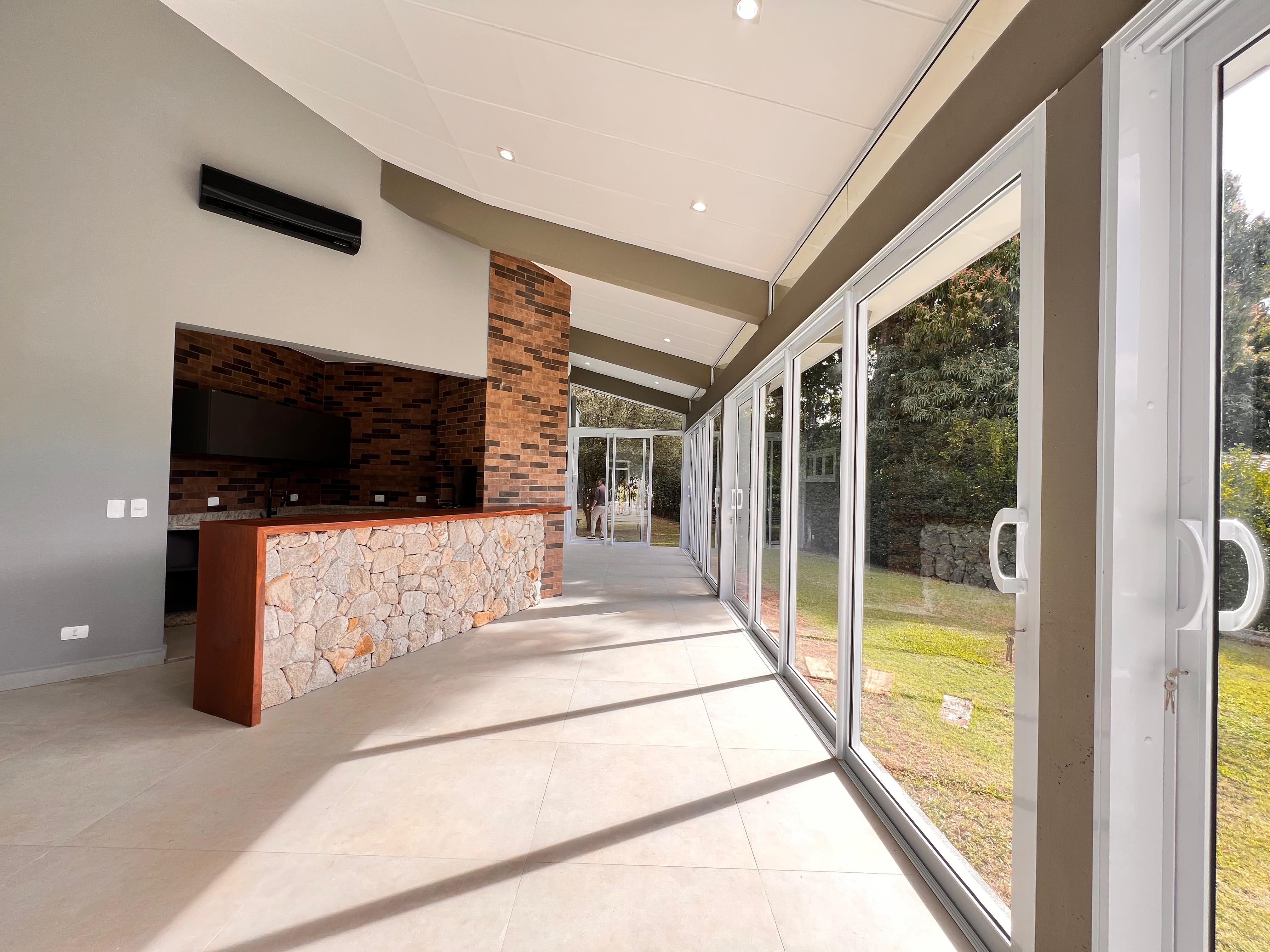 Casa com 4 dormit&oacute;rios &agrave; venda,479m&sup2; - Condom&iacute;nio Lago Azul Golf Clube - Ara&ccedil;oiaba - SP Rodovia Raposo Tavares Araçoiaba da Serra - 