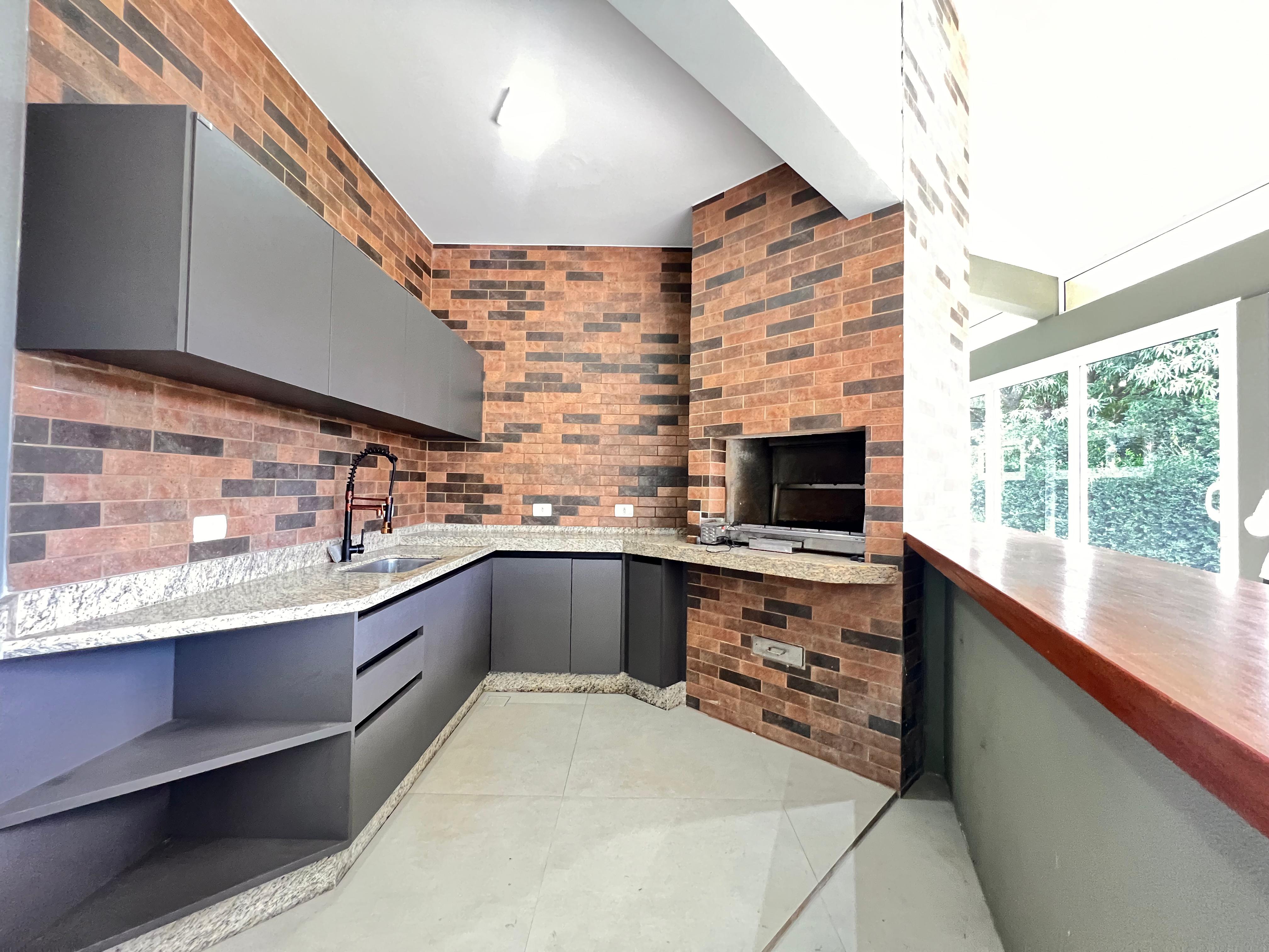 Casa com 4 dormit&oacute;rios &agrave; venda,479m&sup2; - Condom&iacute;nio Lago Azul Golf Clube - Ara&ccedil;oiaba - SP Rodovia Raposo Tavares Araçoiaba da Serra - 