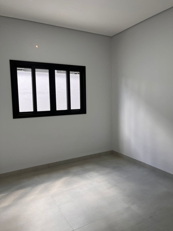 Casa à venda no Jardim Maringa 2 em Sinop  Sinop - 
