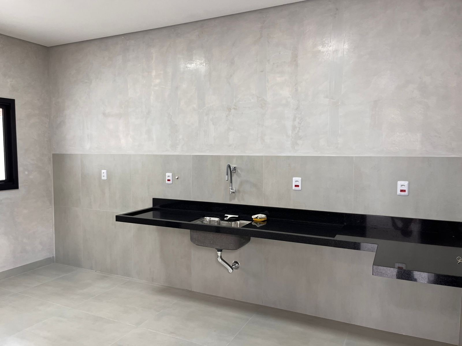 Casa à venda com 3 quartos, 264m² - Foto 7