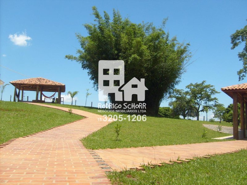 Sítio à venda entre Quadra e Guareí com 22,5 alqueires de pura beleza e funcionalidade!  Quadra - 
