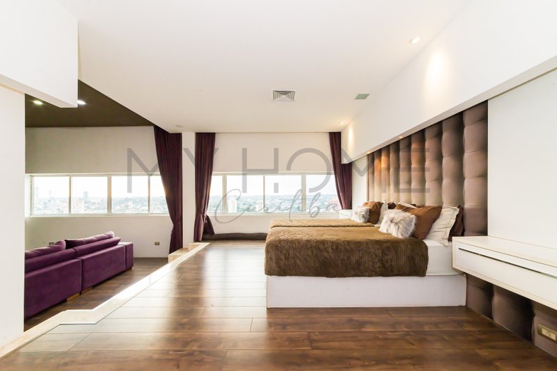 COBERTURA NO ALTO DA GLÓRIA EM CURITIBA - COM 258 M² - FACE LESTE / NORTE Av. João Gualberto Curitiba - 