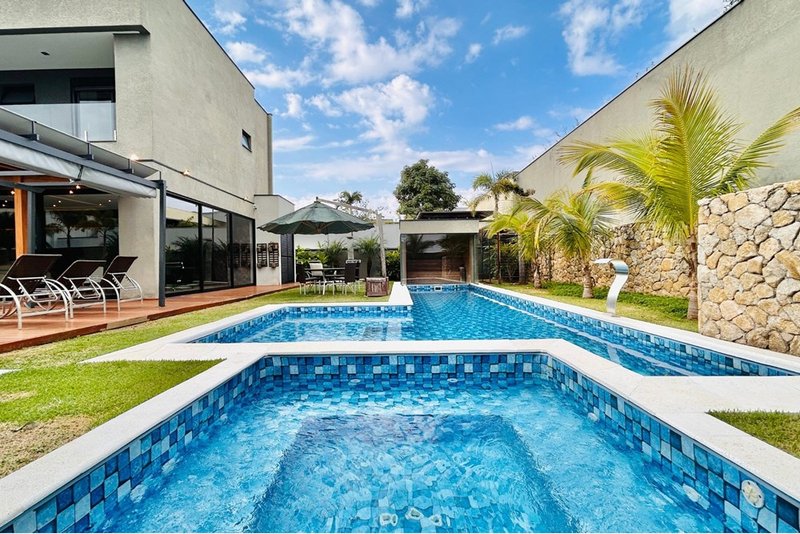 Casa à VENDA, 787m - 5 Suites - R$ 7.950.000 - Condomínio Saint Patrick - Sorocaba - SP Alameda Le Mans Sorocaba - 
