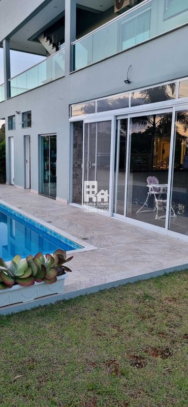 Casa de Alto Padrão à Venda – Condomínio Ninho Verde I - Porangaba  PORANGABA - 