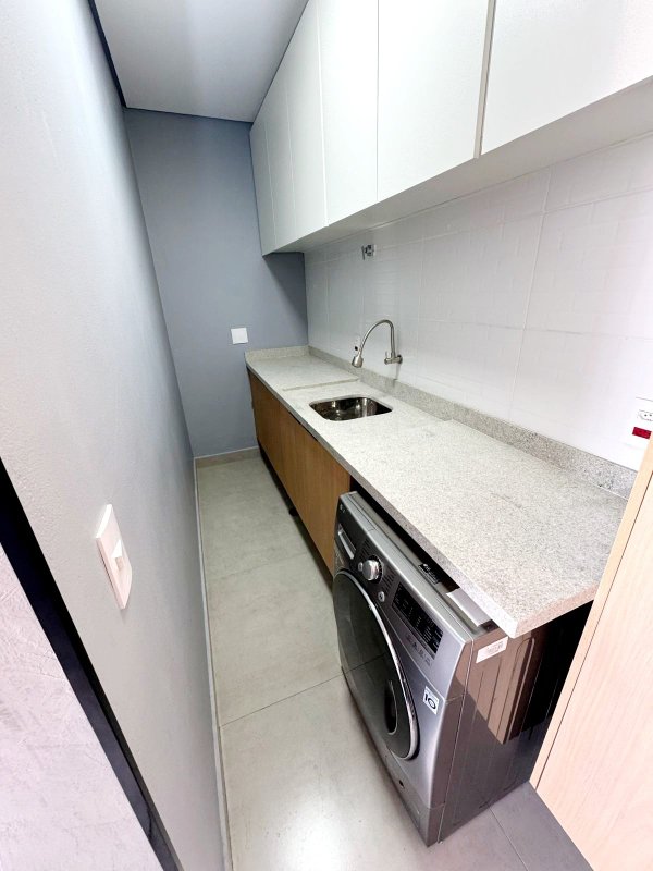 Sobrado no condomínio The Square Village - Granja Vianna. Com124 m2 3Dorms.suite e vagas Rua Peloponeso Cotia - 